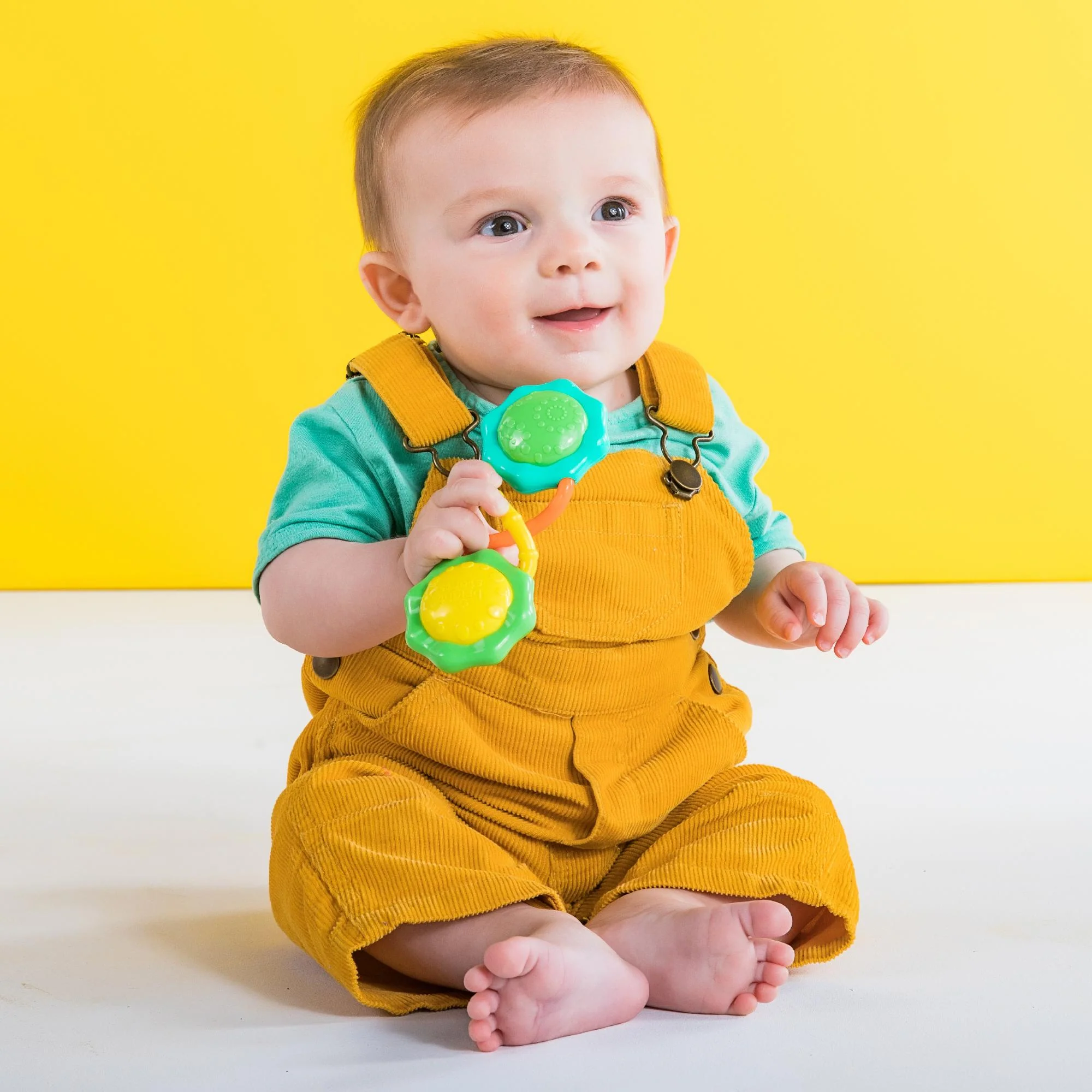 157-bright-starts-rattle-shake-barbell-toy-green-5.webp Bright Starts Rattle & Shake Barbell Toy - Green