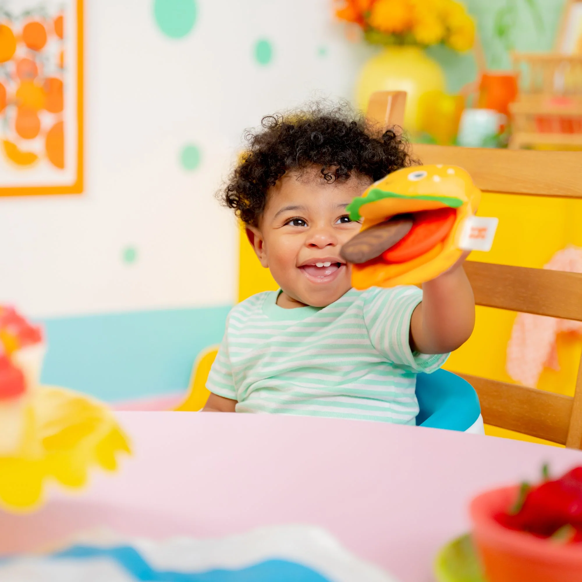 650-bright-starts-say-cheeseburger-teether-toy-7.webp Bright Starts Say Cheeseburger Teether Toy