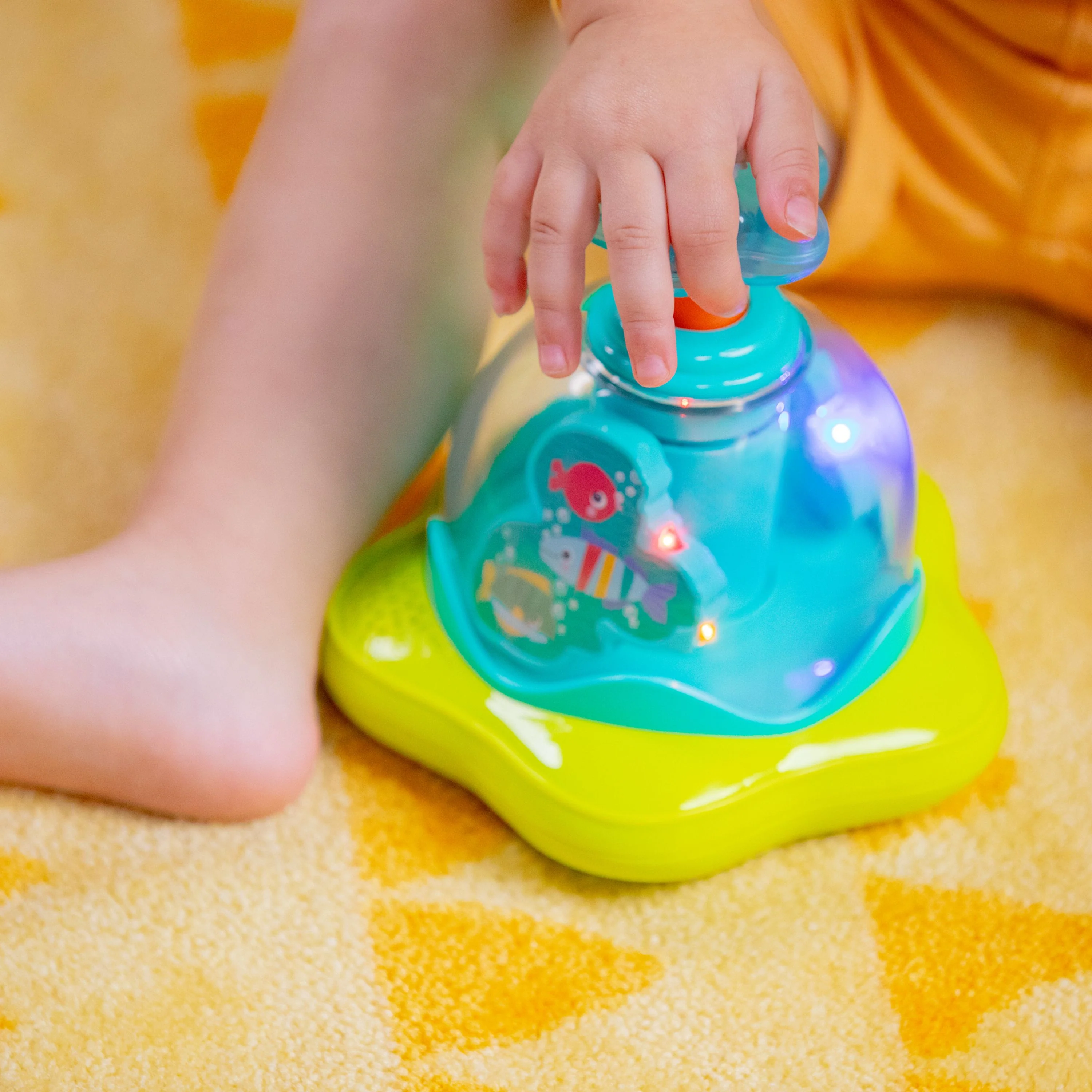 81-bright-starts-press-glow-spinner-5.webp Bright Starts Press & Glow Spinner