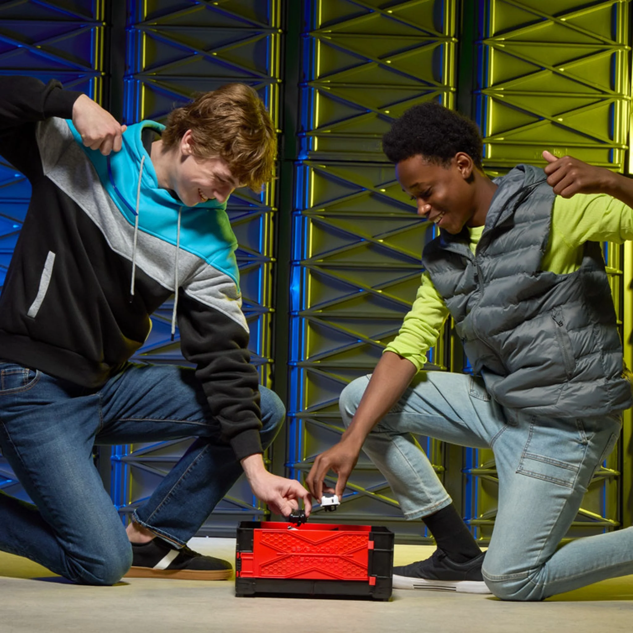 942-beyblade-x-clash-and-carry-beystadium-7.webp Beyblade X Clash and Carry Beystadium
